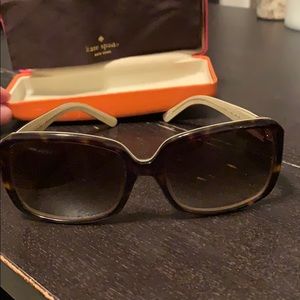 Kate Spade Tortoise sunglasses with case